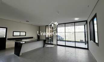 Imagem 2: Casa de alto padrão em condomínio à venda em São José dos Campos-SP, 4 quartos, 2 suítes