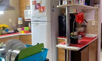 Imagem 3: Oportunidade - Apartamento no último andar de 2 dormitórios e 1 vaga de garagem na Cohab J