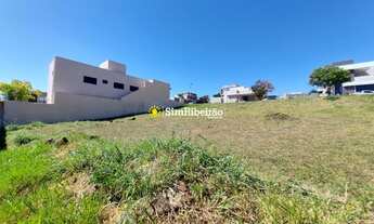 Imagem 2: Terreno a venda no condomínio Terras de Siena. Bairro Vila do Golf