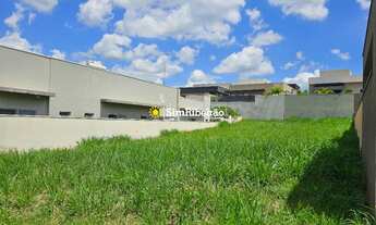 Imagem 2: Terreno a venda no condomínio Terras de Florença. Bairro Vila do Golf