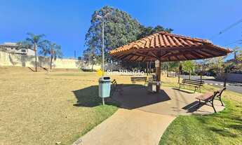 Imagem 5: Sobrado a venda no Condomínio Pitangueiras. Bairro Condomínio Pitangueiras