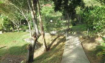 Imagem 2: Excelente Chácara em Embu das Artes a 45 minutos de São Paulo com 2967 m² de Terreno e cas