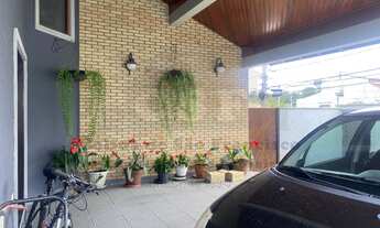 Imagem 6: Casa de Luxo à Venda em Osasco-SP, Jardim Adalgisa: 4 Quartos, 2 Suítes, 2 Salas, 4 Banhei