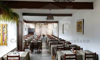 Imagem: Salão comercial conta com 215,00 m2 de