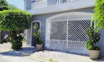 Imagem 1: Casa de 320 m2, 4 suítes, 4 vagas Rua fechada com guarita Adalgisa SP