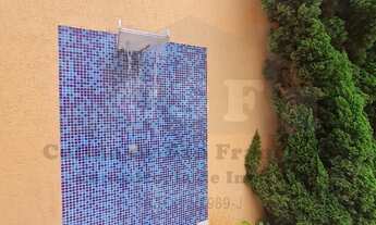 Imagem 5: Linda casa de 480m2, com 3 dormitórios sendo 3 suítes, 5 salas, com piscina, churrasqueira