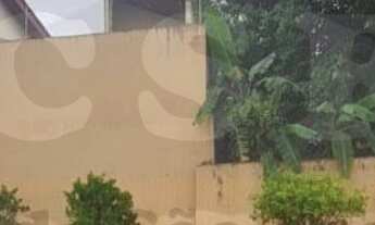 Imagem 2: Linda casa de 480m2, com 3 dormitórios sendo 3 suítes, 5 salas, com piscina, churrasqueira