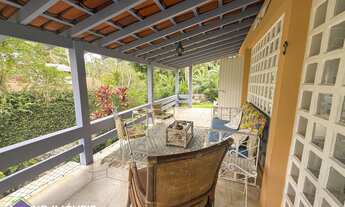 Imagem 2: Casa à venda em Ilhabela com piscina, área gourmet, 4 suítes e edícula ? 640m² de terreno