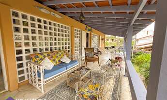 Imagem 4: Casa à venda em Ilhabela com piscina, área gourmet, 4 suítes e edícula ? 640m² de terreno