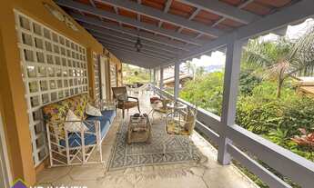 Imagem 3: Casa à venda em Ilhabela com piscina, área gourmet, 4 suítes e edícula ? 640m² de terreno