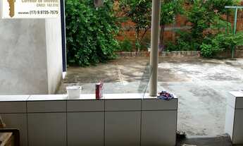 Imagem 7: Casa á venda com 2 dormitórios e amplo quintal no bairro Pozzobon em Votuporanga/SP