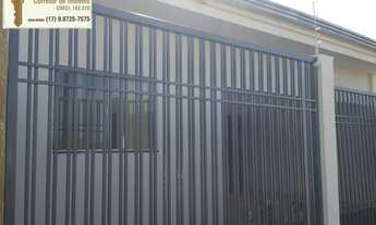 Imagem 3: Casa á venda com 2 dormitórios (sendo 1 suíte) + escritório + varanda ampla com churrasque