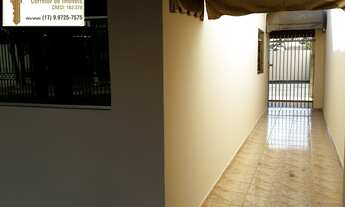 Imagem 4: Casa à venda com 2 dormitórios (sendo 1 suíte), 2 vagas cobertas, quintal amplo, em ótima