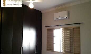 Imagem 3: Casa ampla á venda com 3 dormitórios (sendo 1 suíte com banheira de hidro), 5 vagas e muit