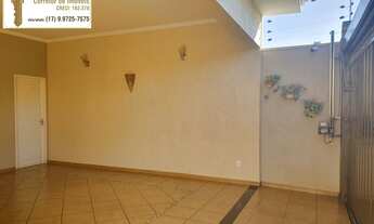 Imagem 2: Casa á venda com 3 dormitórios (sendo 1 suíte com hidro) + varanda com churrasqueira no ba