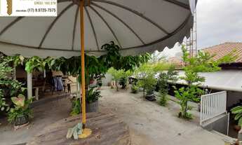 Imagem: Casa ampla á venda com piscina e quintal