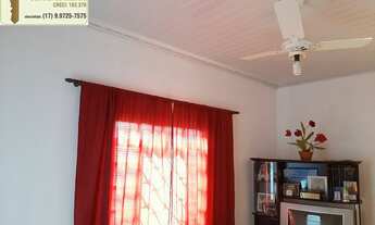 Imagem 3: Casa á venda com 2 dormitórios, 5 vagas e com amplo quintal no bairro Santa Amélia em Votu