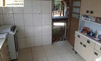 Imagem 5: Casa á venda com 2 dormitórios, 5 vagas e com amplo quintal no bairro Santa Amélia em Votu