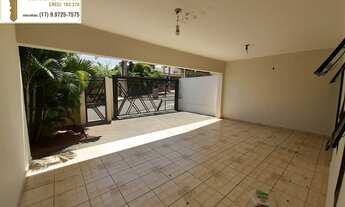 Imagem 4: Casa á venda com 3 dormitórios (sendo 1 suíte) + 3 vagas cobertas em ótima localização no