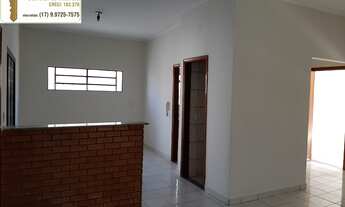 Imagem 6: Casa á venda com 3 dormitórios (sendo 1 suíte) + 3 vagas cobertas em ótima localização no