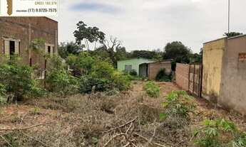 Imagem: Terreno á venda com 480 m² no bairro Pozzobon