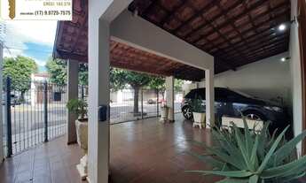 Imagem 2: Casa de esquina á venda em ótima localização no bairro Vila Marin em Votuporanga/SP