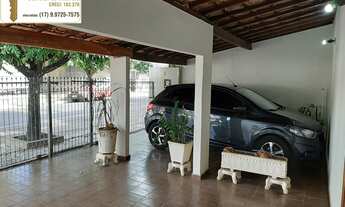 Imagem 3: Casa de esquina á venda em ótima localização no bairro Vila Marin em Votuporanga/SP