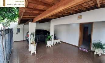 Imagem: Casa de esquina á venda em ótima localização