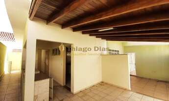 Imagem 6: Casa ampla com edícula à venda e bem localizada no bairro Vale do Sol na cidade de Votupor