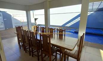 Imagem 3: Casa com fino acabamento com piscina, varanda gourmet com churrasqueira à venda no bairro