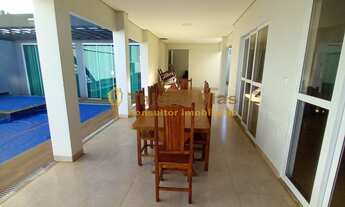 Imagem 2: Casa com fino acabamento com piscina, varanda gourmet com churrasqueira à venda no bairro