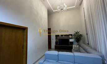 Imagem: Casa moderna, alto padrão e com fino acabamento