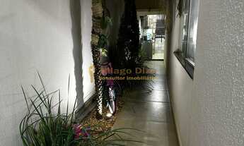 Imagem 6: Casa moderna, alto padrão e com fino acabamento com piscina, churrasqueira e 3 dormitórios