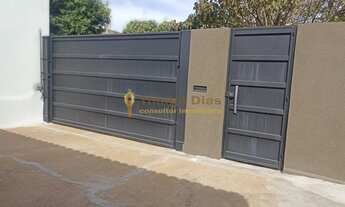 Imagem 1: Casa á venda com 2 dormitórios, quintal garagem para 2 veículos no bairro Jardim Residenci