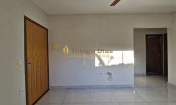 Imagem 6: Casa moderna á venda com 2 dormitórios, 2 banheiros, 2 vagas, quintal no bairro Pacaembu I