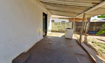 Imagem 6: Casas a venda uma ao lado da outra na cidade de Simonsen Distrito de Votuporanga/SP