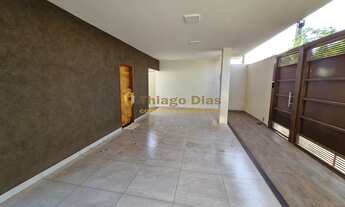 Imagem 4: Casa moderna á venda com 2 dormitórios, 2 banheiros, 2 vagas, quintal no bairro Pacaembu I