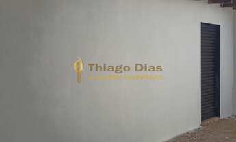 Imagem 3: Casa á venda com 2 dormitórios, quintal garagem para 2 veículos no bairro Jardim Residenci