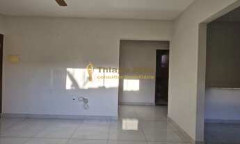 Imagem 7: Casa moderna á venda com 2 dormitórios, 2 banheiros, 2 vagas, quintal no bairro Pacaembu I