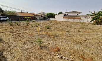 Imagem: Terreno á venda com 360 m² em ótima localização