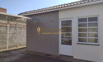 Imagem: Casa á venda com 2 dormitórios, quintal