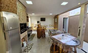 Imagem 7: Casa á venda em ótima localização, com garagem gourmet com churrasqueira, 2 dormitórios, q