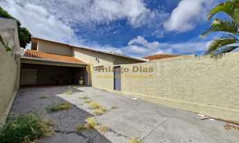 Imagem: Casa ampla á venda com 4 dormitórios (sendo