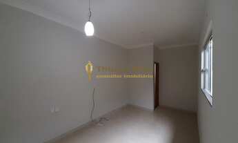 Imagem 6: Casa ampla à venda com 4 dormitórios (sendo 1 suíte com closet), 2 vagas na garagem e vara