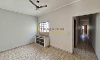 Imagem: Salão á venda com apartamento no primeiro