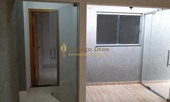 Imagem 5: Casa ampla à venda com 4 dormitórios (sendo 1 suíte com closet), 2 vagas na garagem e vara