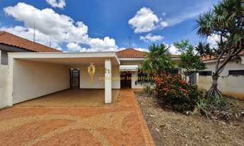 Imagem 2: Casa ampla á venda para fins comerciais no nobre bairro San Remo na cidade de Votuporanga