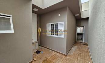 Imagem 6: Casa moderna á venda com 2 vagas, 2 dormitórios (sendo 1 suíte) no bairro Orlando Mastroco