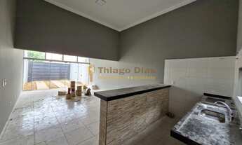 Imagem: Casa moderna á venda com 2 dormitórios