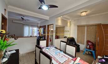 Imagem 7: Casa á venda com 3 dormitórios (sendo 1 suíte), varanda com churrasqueira, 2 vagas no bair